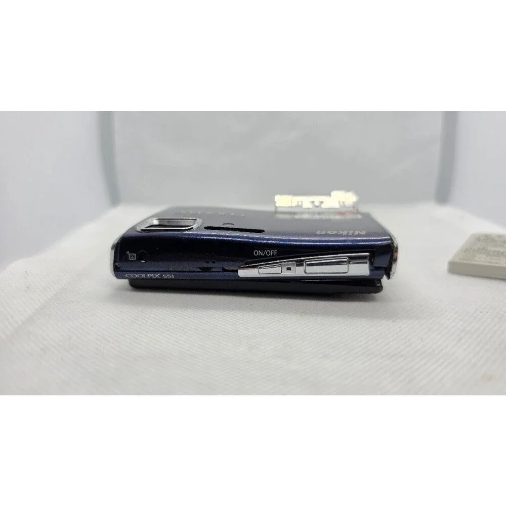 Nikon COOLPIX S51 8.1MP Digital Camera Blue 3.0in - For Parts/Damaged